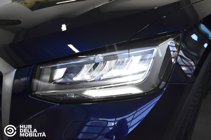 AUDI Q2 30 TDI S tronic Business